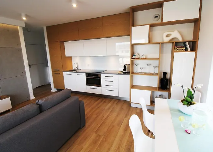 Aqua Sunset Apartment *