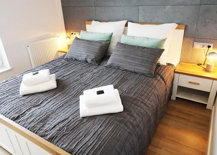 Aqua Sunset Apartment *